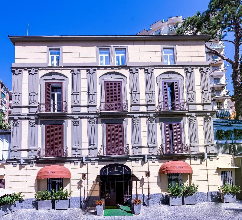 Ranieri Hotel 4*