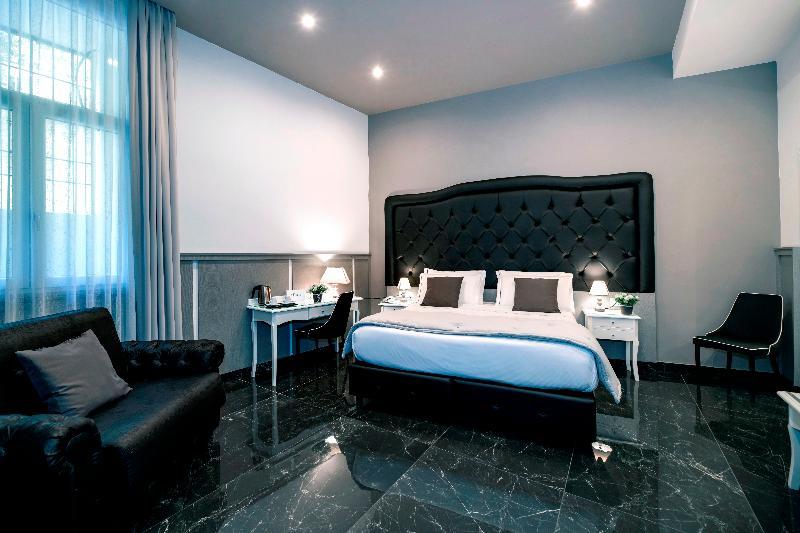 Ranieri Hotel 4*